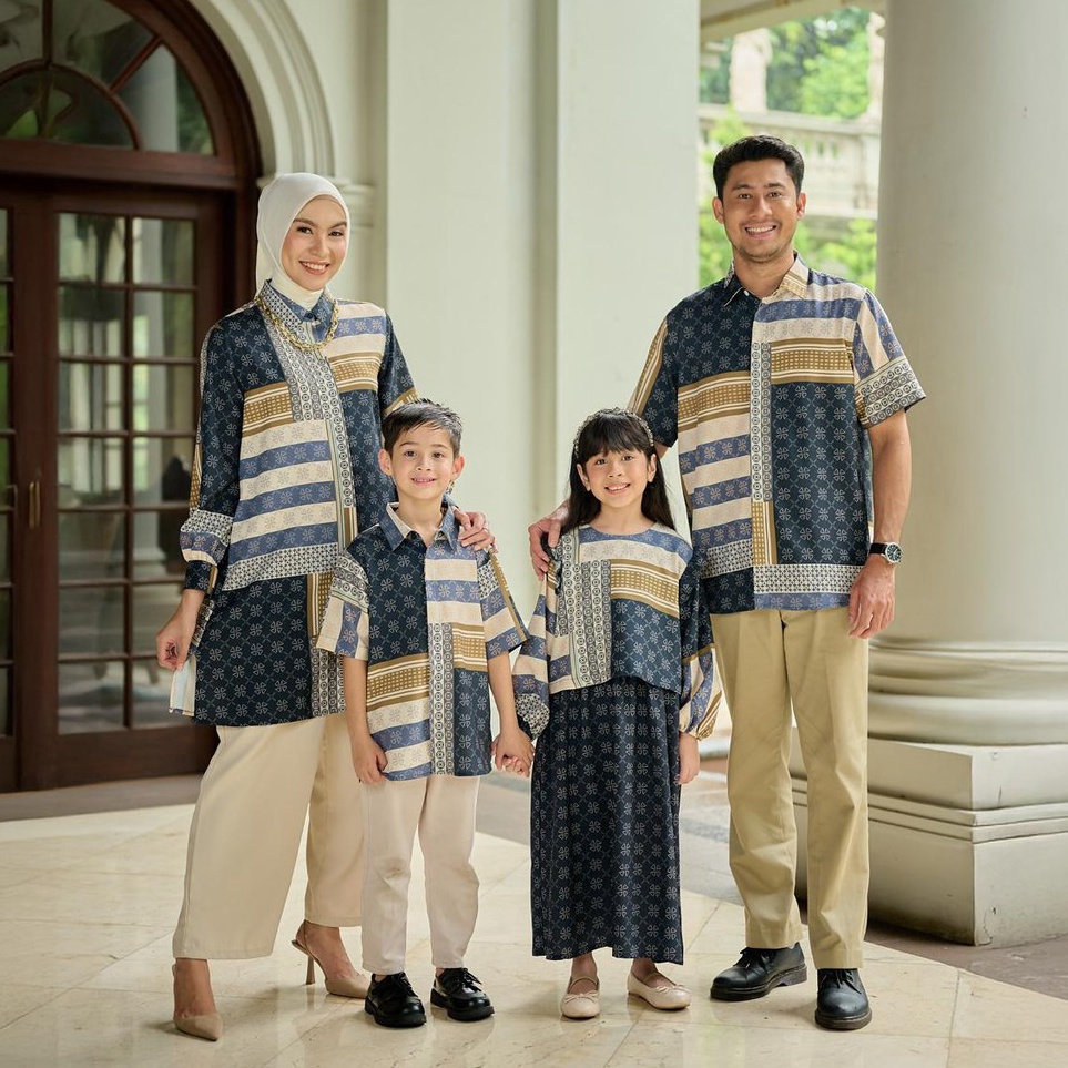 ZM Zaskia Mecca  Sarimbit Family Set 2 Tunik Muslim Wanita Kemeja Koko Pria Anak  Edisi Monogram  Ra