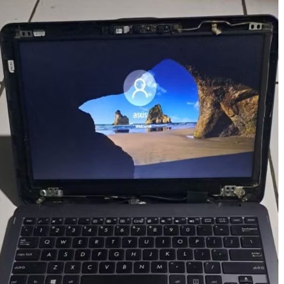 Layar laptop lcd  11,6 inch 30 pin normal