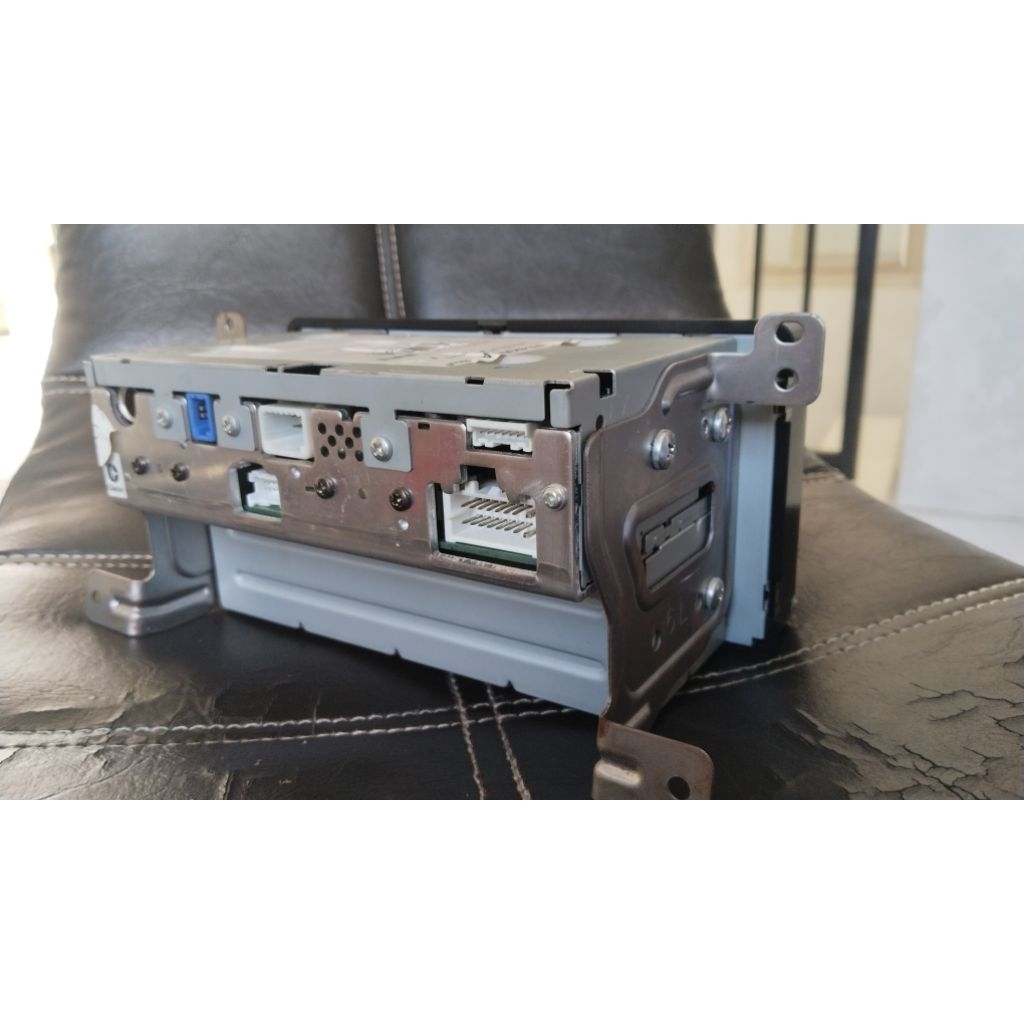 head unit clarion pajero sport 2020