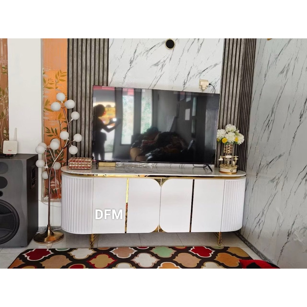 Meja Tv Modern Minimalis HPL/Meja Tv Mewah