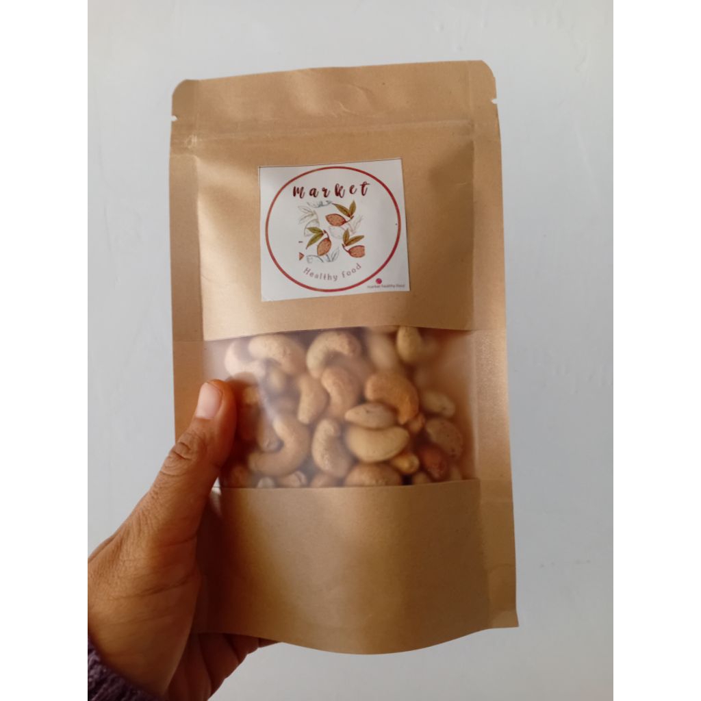 

Roastef Cashew Nuts 100gr