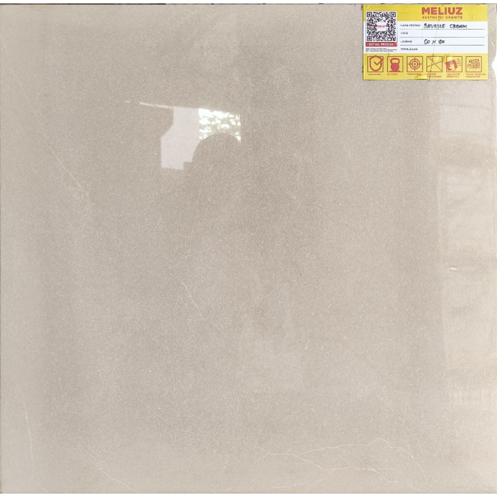 granite cream motif 60x60 Bevelle cream