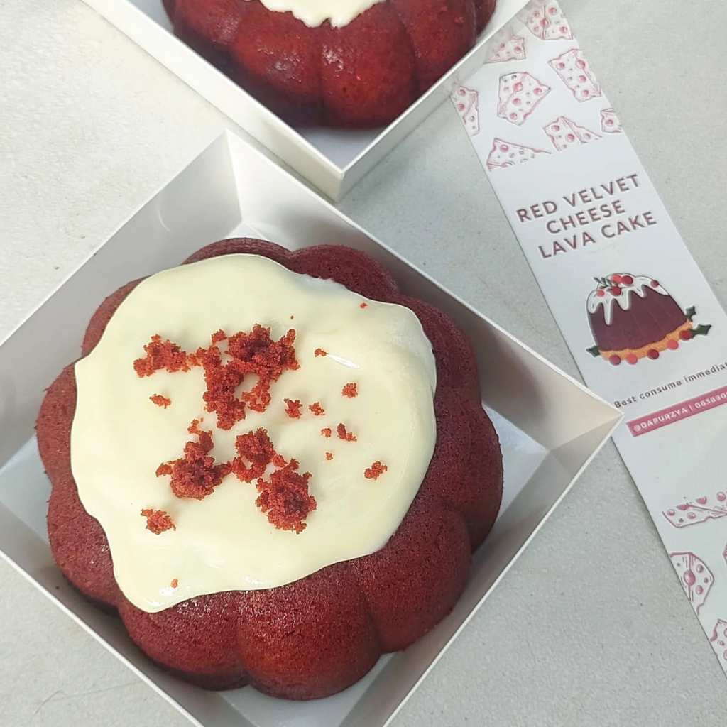 

Red Velvet Cheese Lava Cake by Dapur Zya