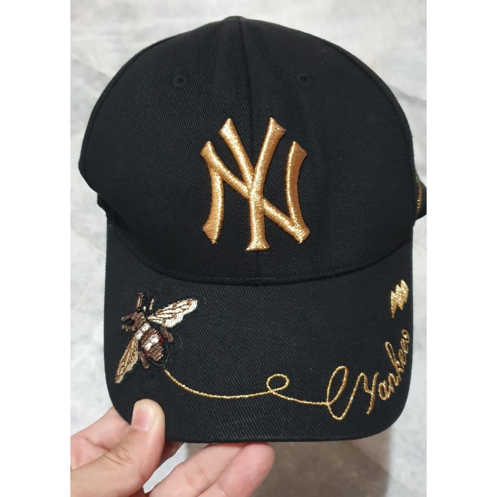 Topi NY MLB Baseball Gold Bee Preloved