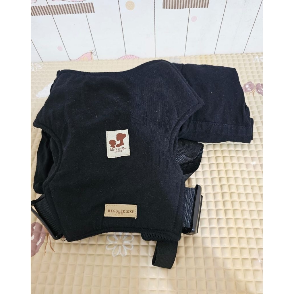 [PRELOVED] Mere et Moi gendongan