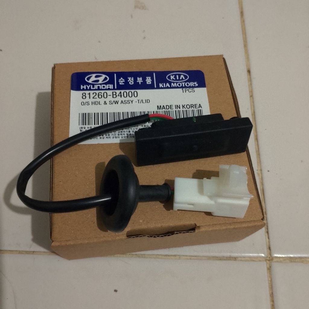 SWITCH TOMBOL BAGASI HYUNDAI GRAND I10 HYUNDAI i10