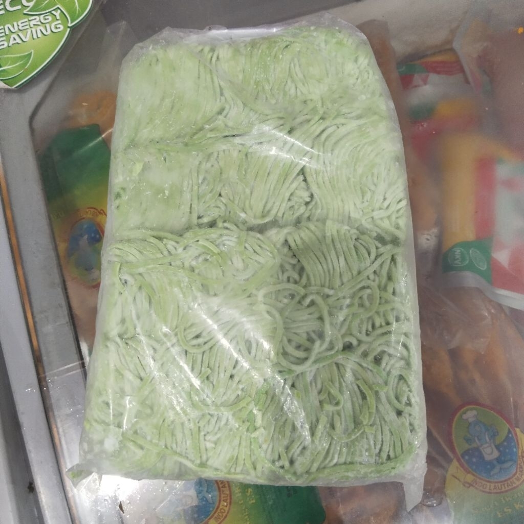

MIE HIJAU 1KG UNTUK 12 PORSI