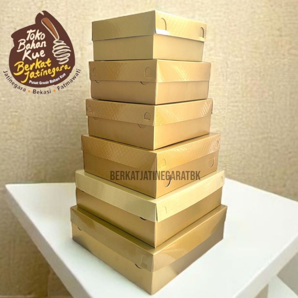 

DUS/KOTAK/BOX KUE/BOX GOLD WAJIK / BOX KUE MOTIF WAJIK / 10 PCS