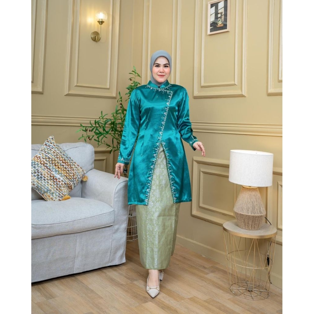 SETELAN KEBAYA JANGGAN POLOSAN // KEBAYA JANGGAN SATIN // KEBAYA POLOSAN // KEBAYA WISUDA // KEBAYA 