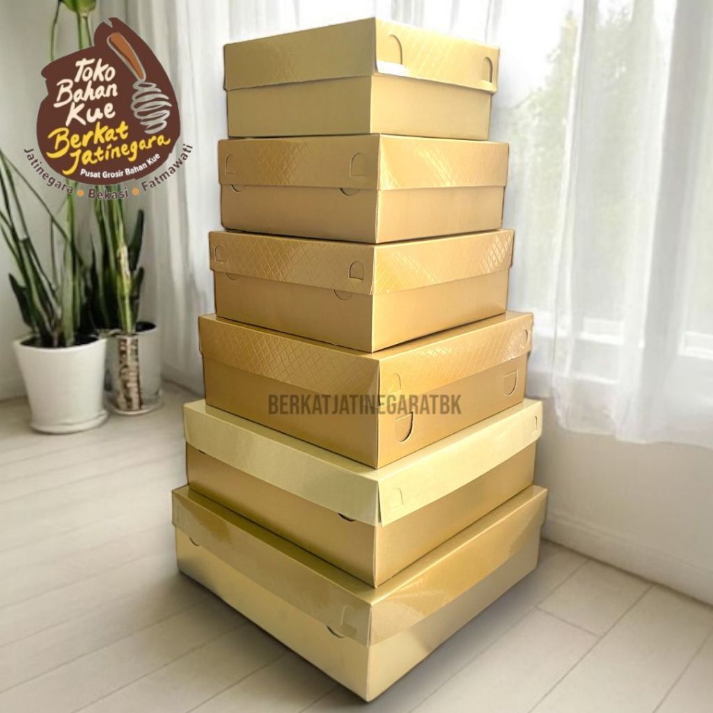 

BOX GOLD WAJIK / DUS KUE / BOX KUE / 10 PCS