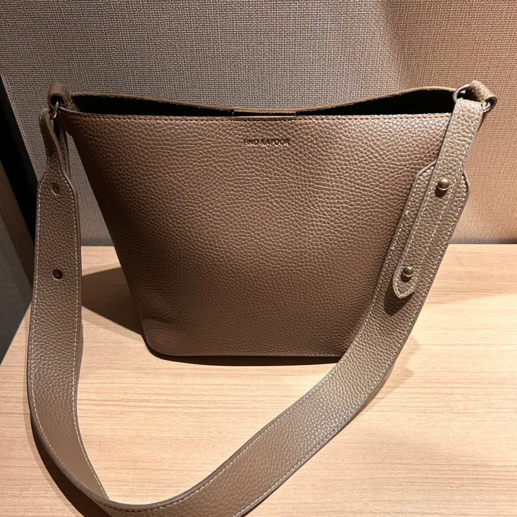 Find Kapoor Preloved