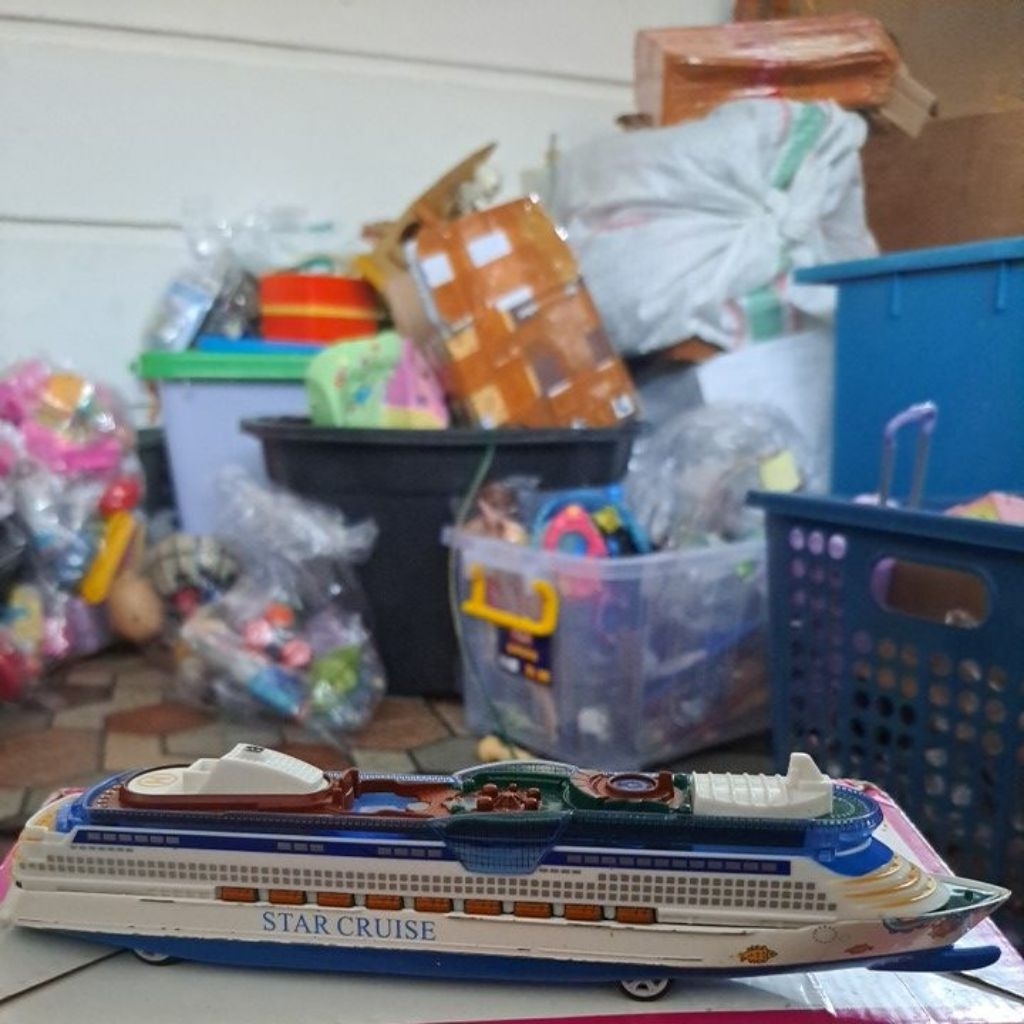 STAR CRUISE KAPAL LAUT Pesiar DIECAST