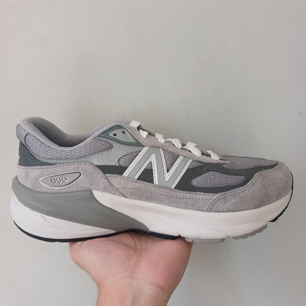 New Balance 990v6 Grey GS