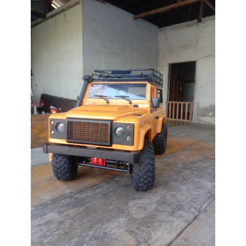 kit mnd90 second dengan body yang sudah sedikit di costum dan gardan sudah upgrade metal( kit mobil 