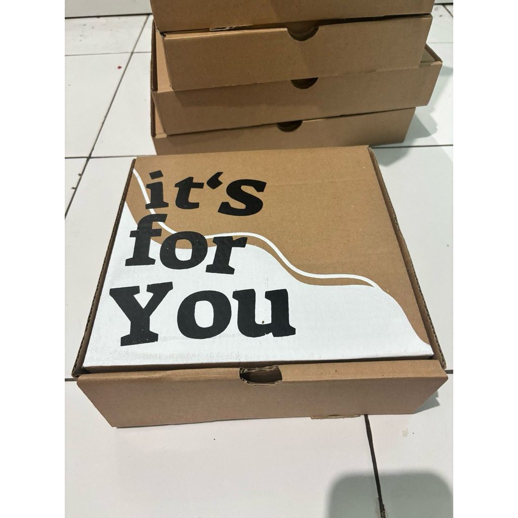 

Box Hampers Gift Box Kardus