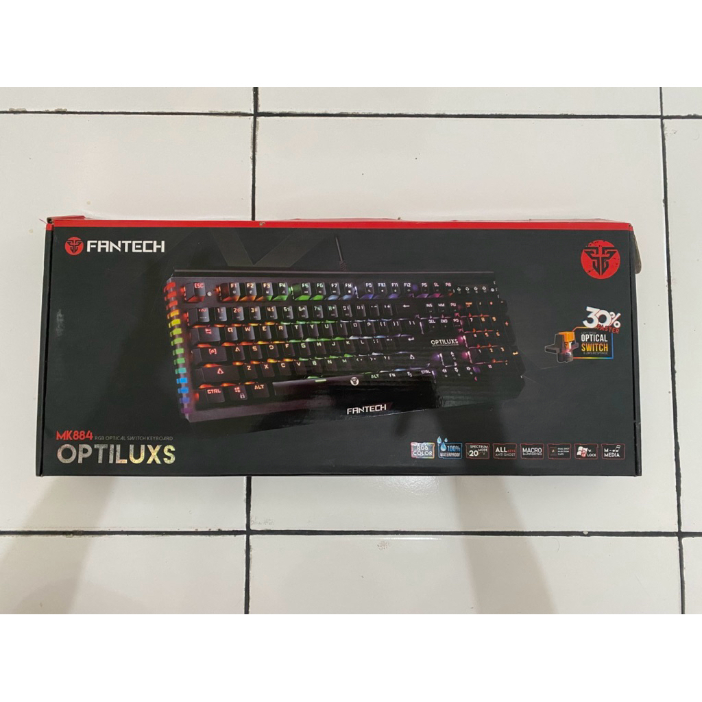 PRELOVED BEKAS  FANTECH MK884 / MK 884 OPTILUXS Optical Mechanical Gaming Keyboard