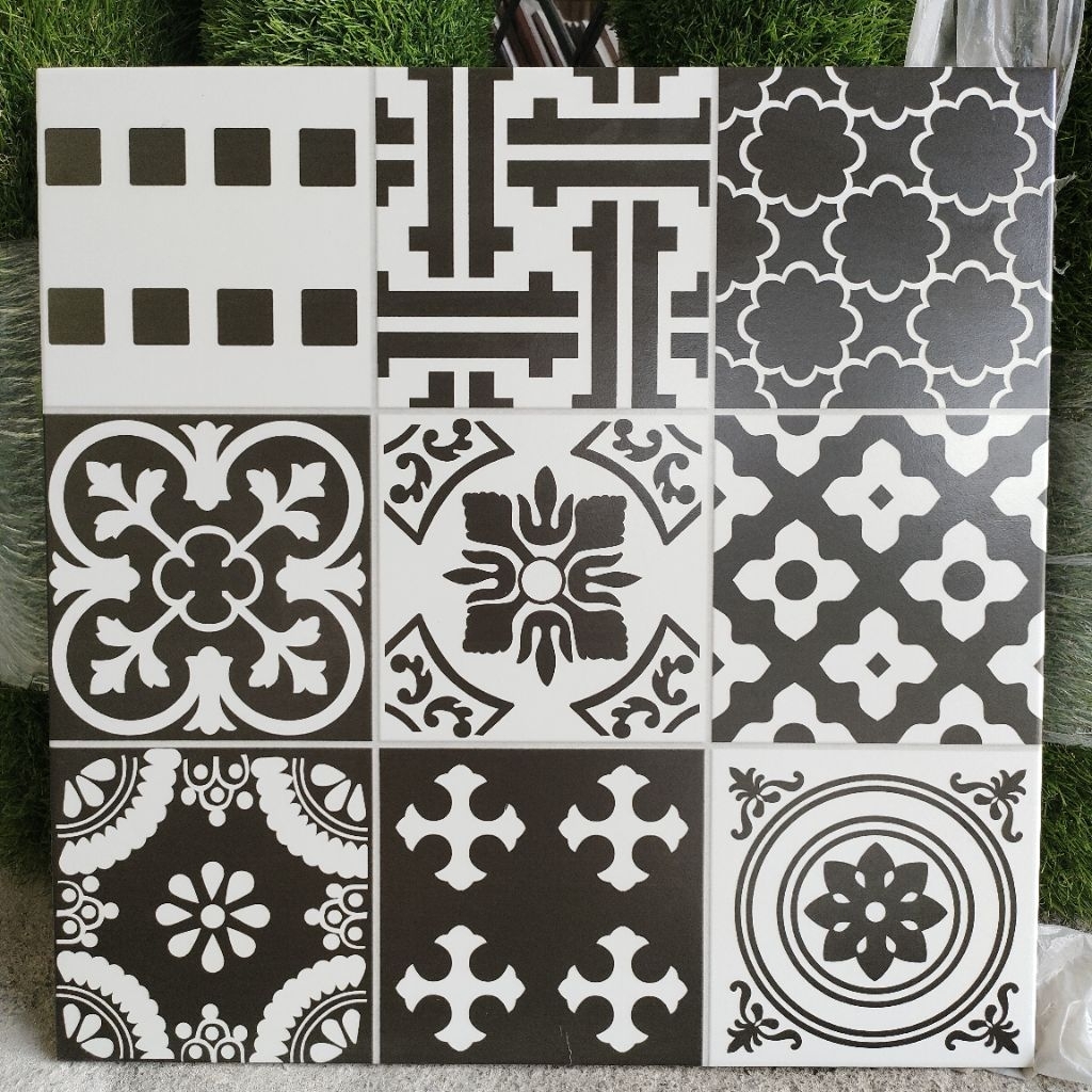 KERAMIK 50x50 BATIK HITAM MATT BLACK VINTAGE