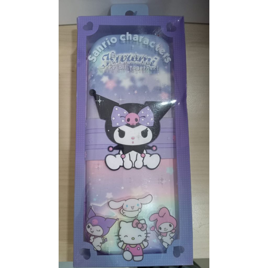 

GuangBo KT044A Sanrio Kuromu Kotak Tempat Pensil Hardcase Hitam 22×9×5 Cm