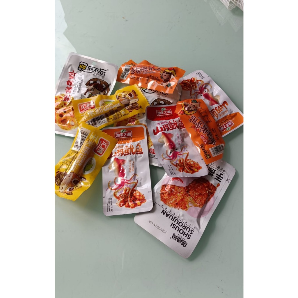 

Halal/ANEKA CAMILAN VIRAL IMPORT/CAMILAN SNACK PEDAS DAN GURI