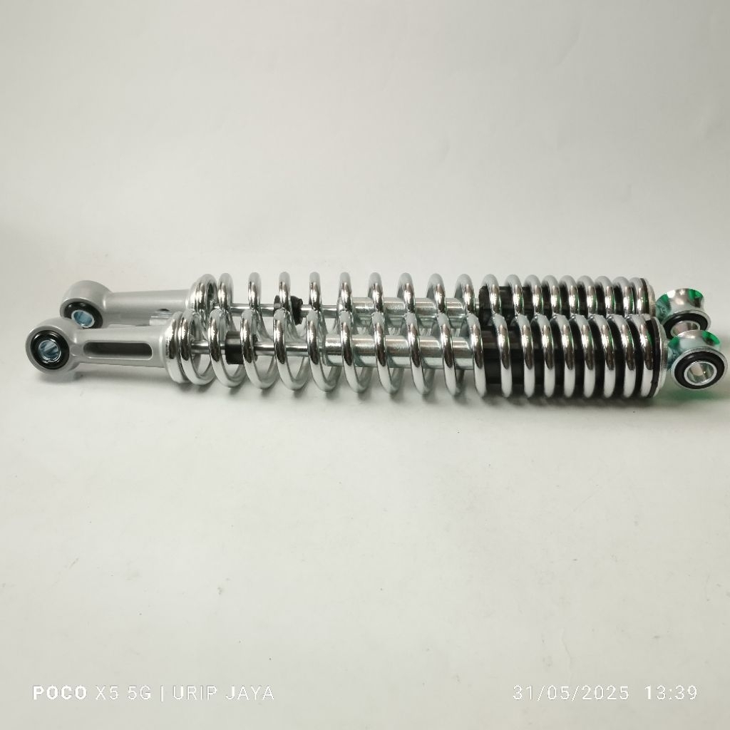Shock belakang Chrome Krom 36 cm Supra Supra Fit TOKAIDO 52400KEV882