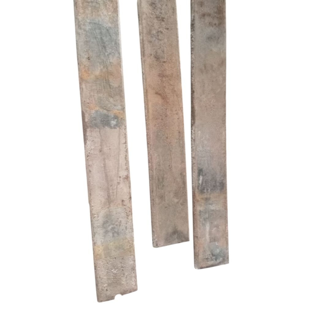 besi baja daun per bekas, tebel 10mm , lebar 8cm ukuran panjan 20cm-50 cm