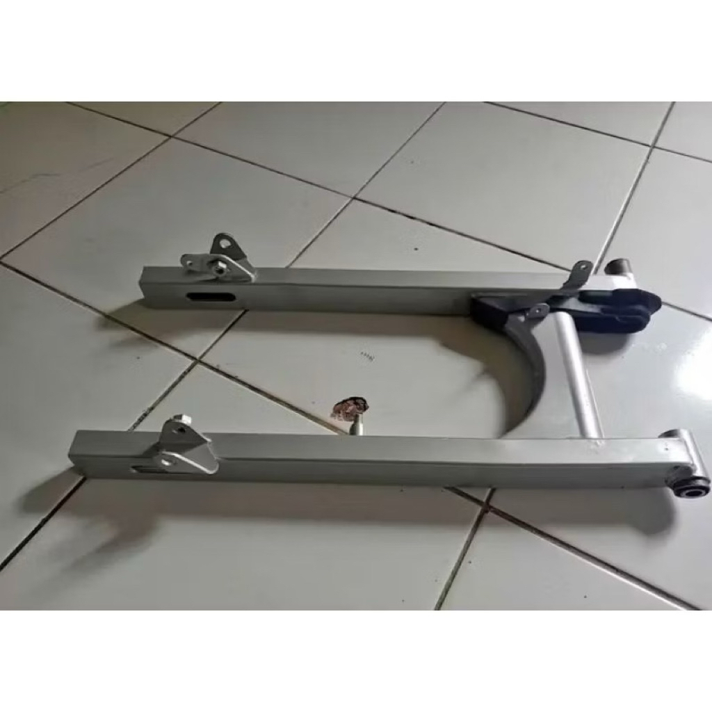 Swing Arm/Fork Jupiter Z/Jupiter Robot Barang Second Lepasan Motor