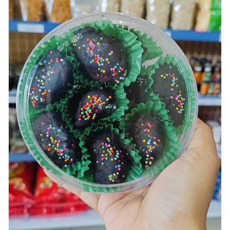 

Cokelat Kurma isi Keju Kemasan Toples Mika 200 Gr