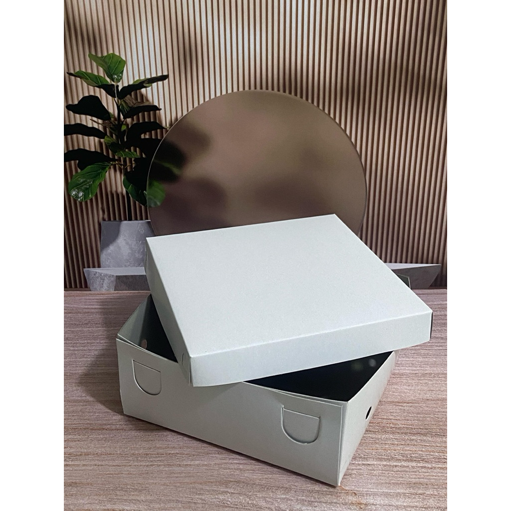 

Kotak Nasi Box Kue Duplex m 20x20 / Dus Nasi Katering / Dus Nasi Kotak 20x20 / Nasi Box Putih / minibox