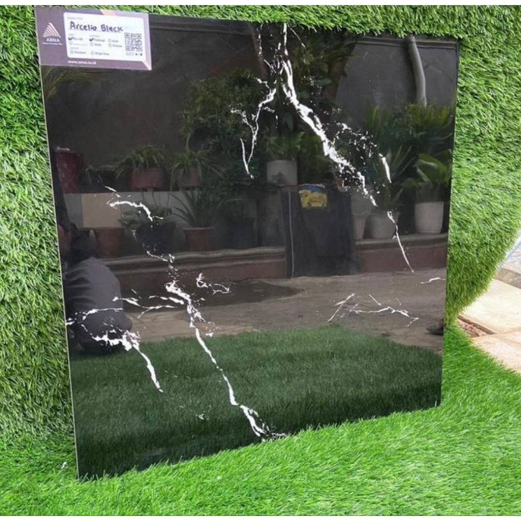 Arna Granit Hitam Corak Arcelio Black 60x60