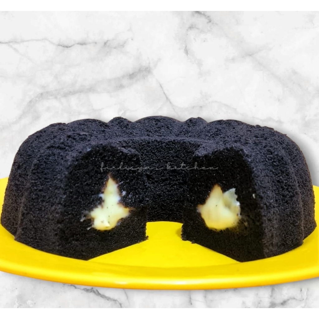 

Bolu ketan hitam keju lumer /Bolu ketan hitam/ Bolu ketan hitam topping keju diameter 16 cm