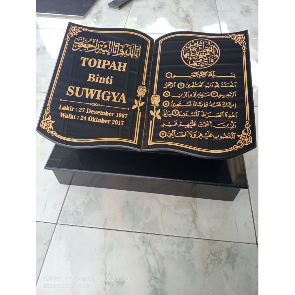 BATU NISAN GRANIT MODEL BUKU UKURAN 40X30 CM