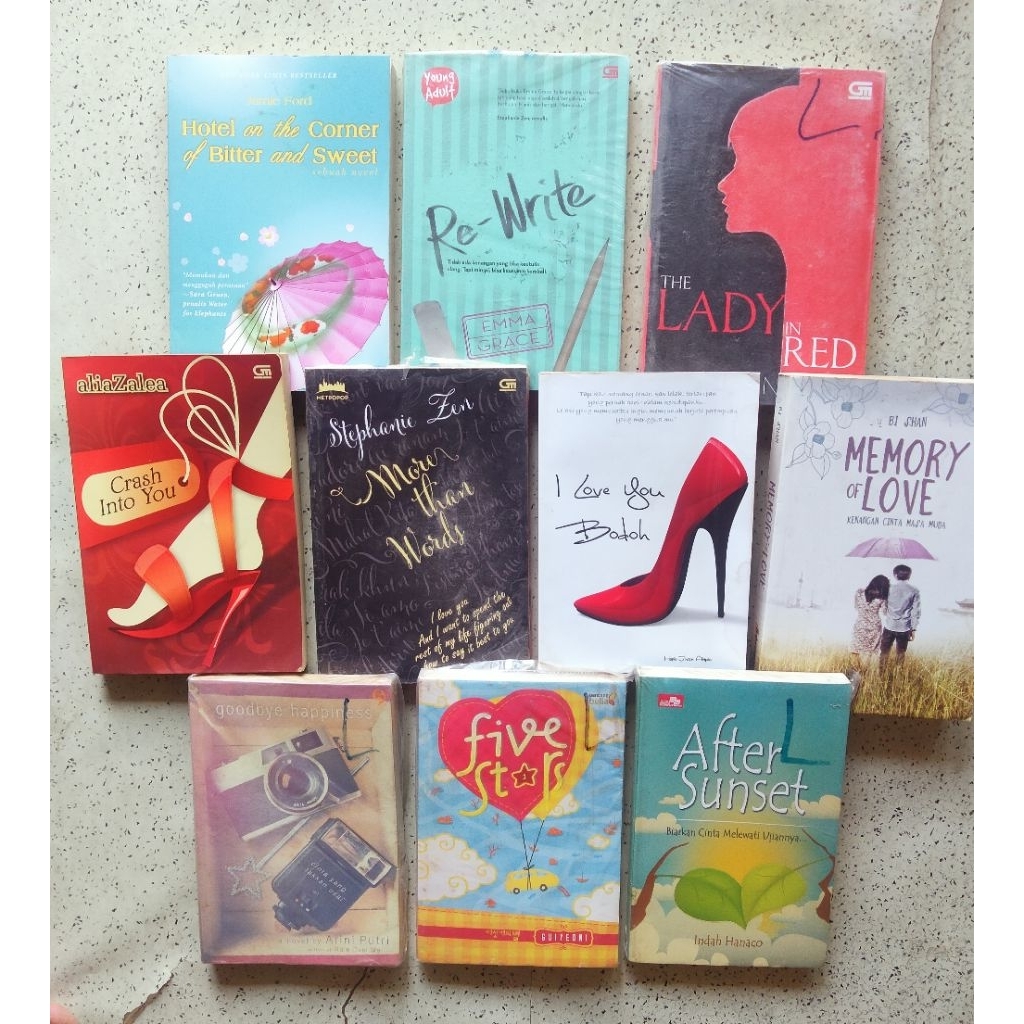 Buku Novel; RE-WRITE, LADY IN RED, CRASH INTO YOU, MORE THAN WORDS, MEMORY OF  LOVE, MAGNET CURHAT, 