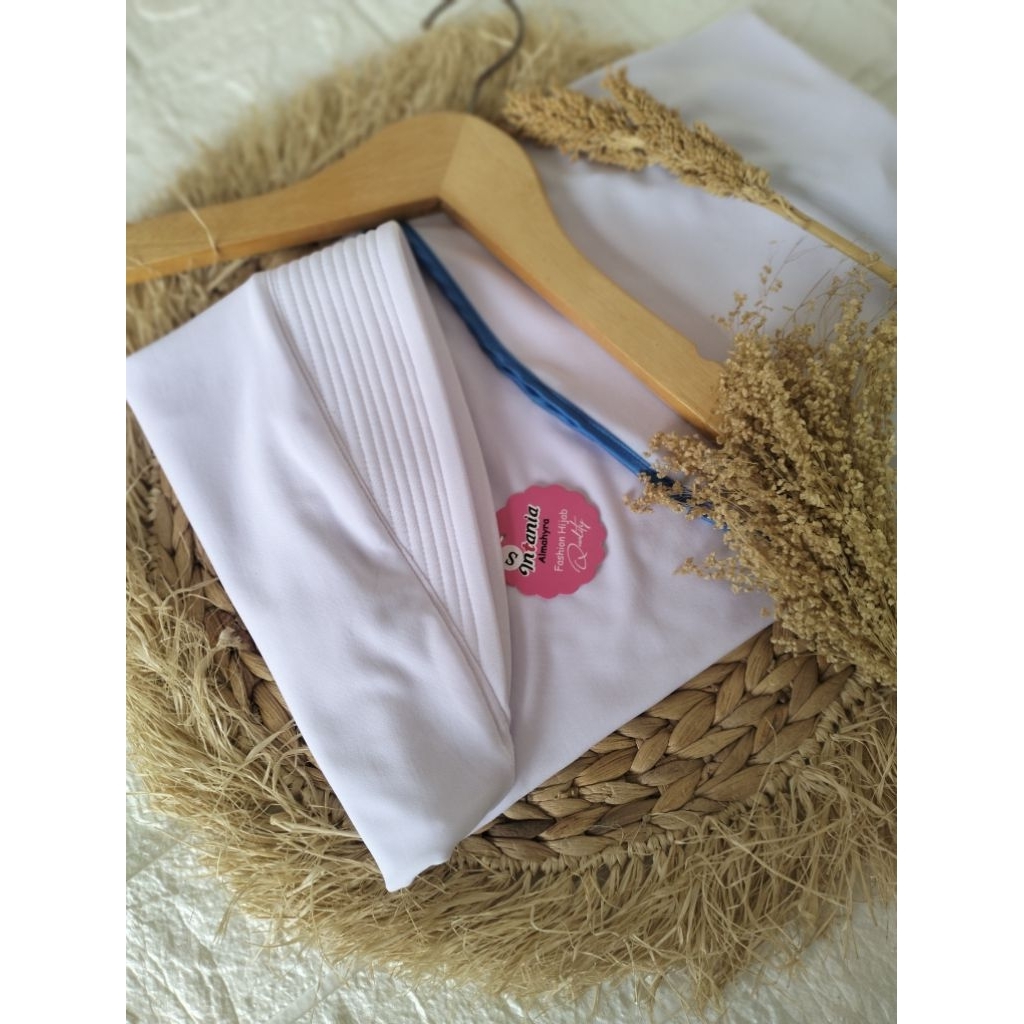 Jilbab dinas Perawat Bidan Akper kesehatan instan Bahan Jersey by intania