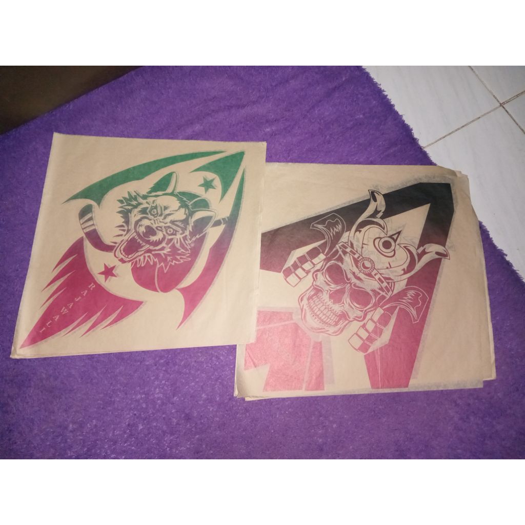 

KERTAS LAYANGAN MINYAK 2 WARNA 100 LEMBAR