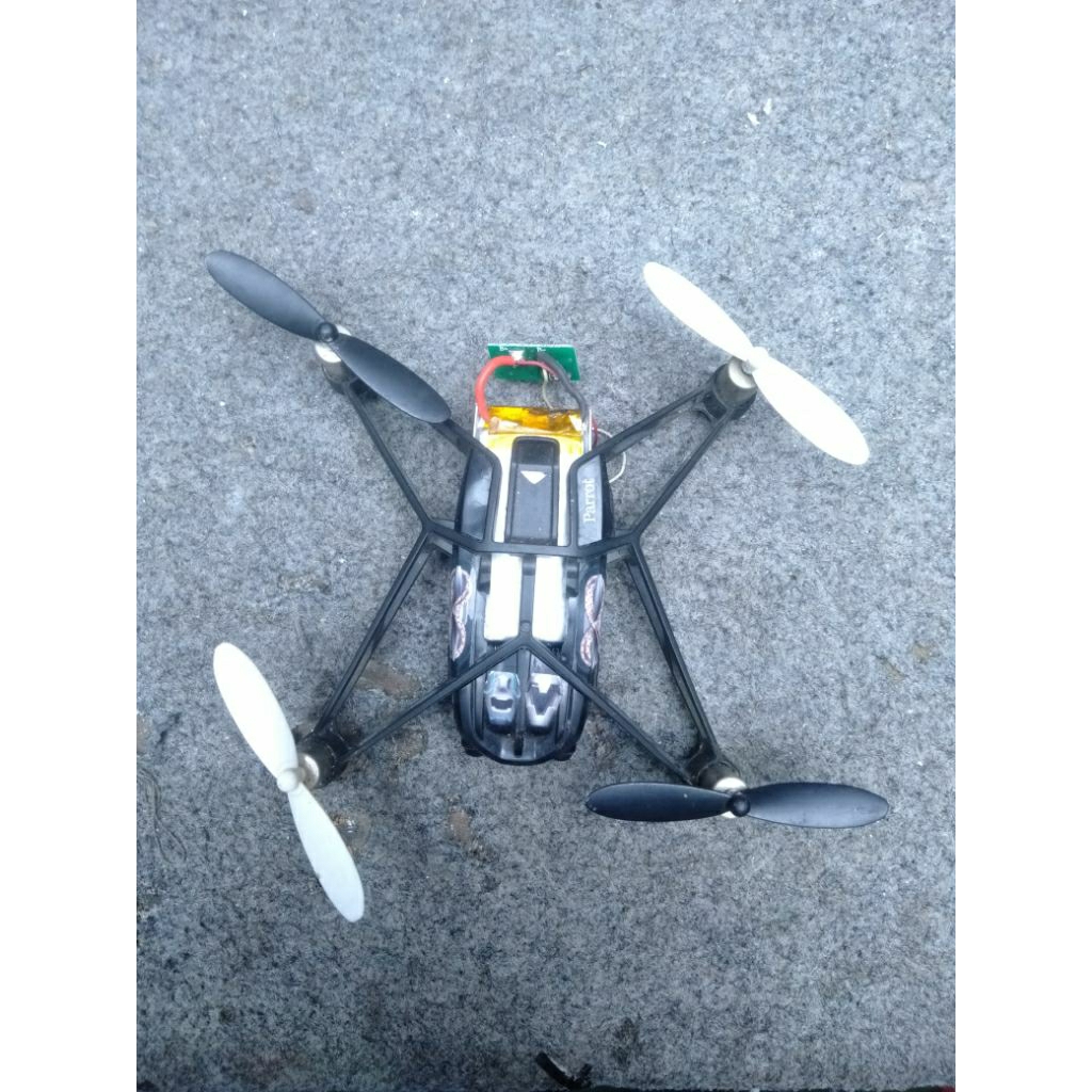 drone parrot mini