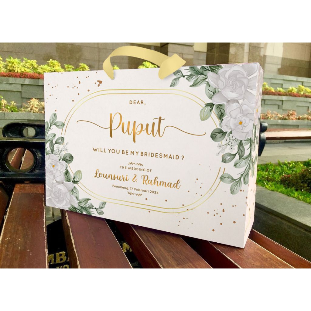 

Paperbag BRIDESMAID Uk. 30Cm x 22cm x 8.5cm bahan TIK