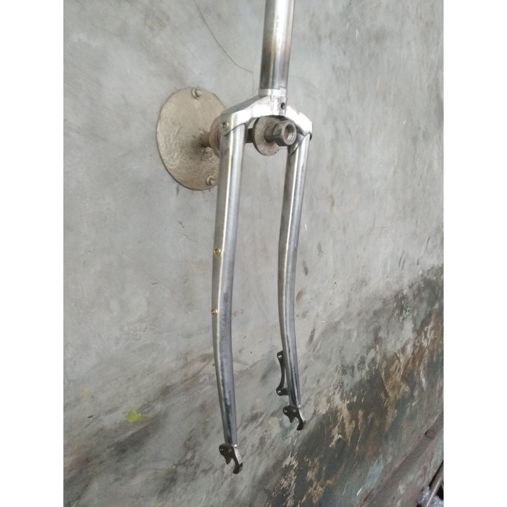fork replika surly