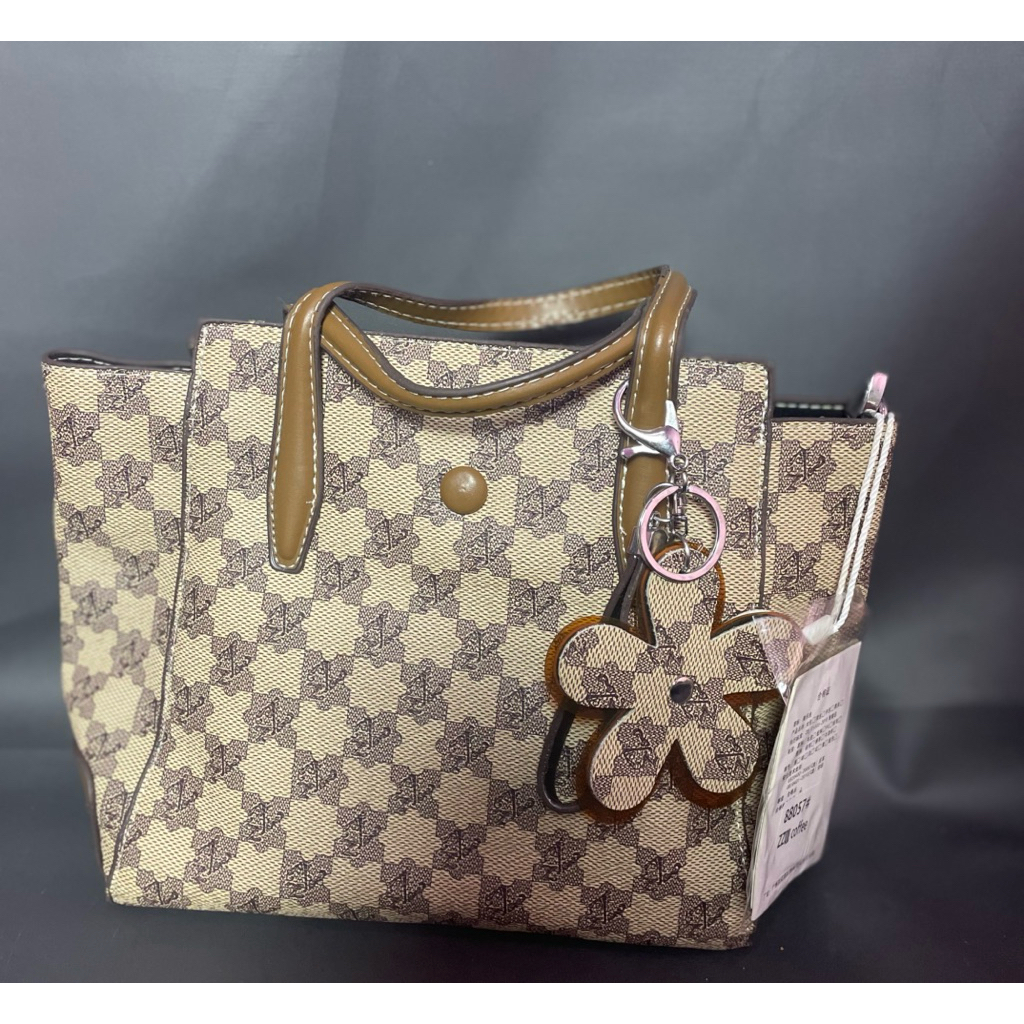 cuci gudang tas import