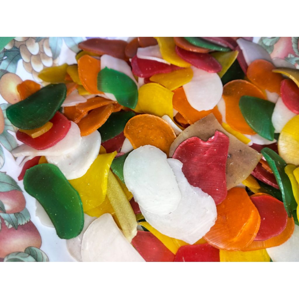 

Kerupuk Bawang warna-warni mentah 1/4kg