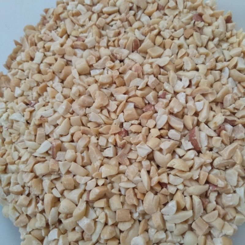 

KACANG SANGRAI - CINCANG (REPACK 200gr)