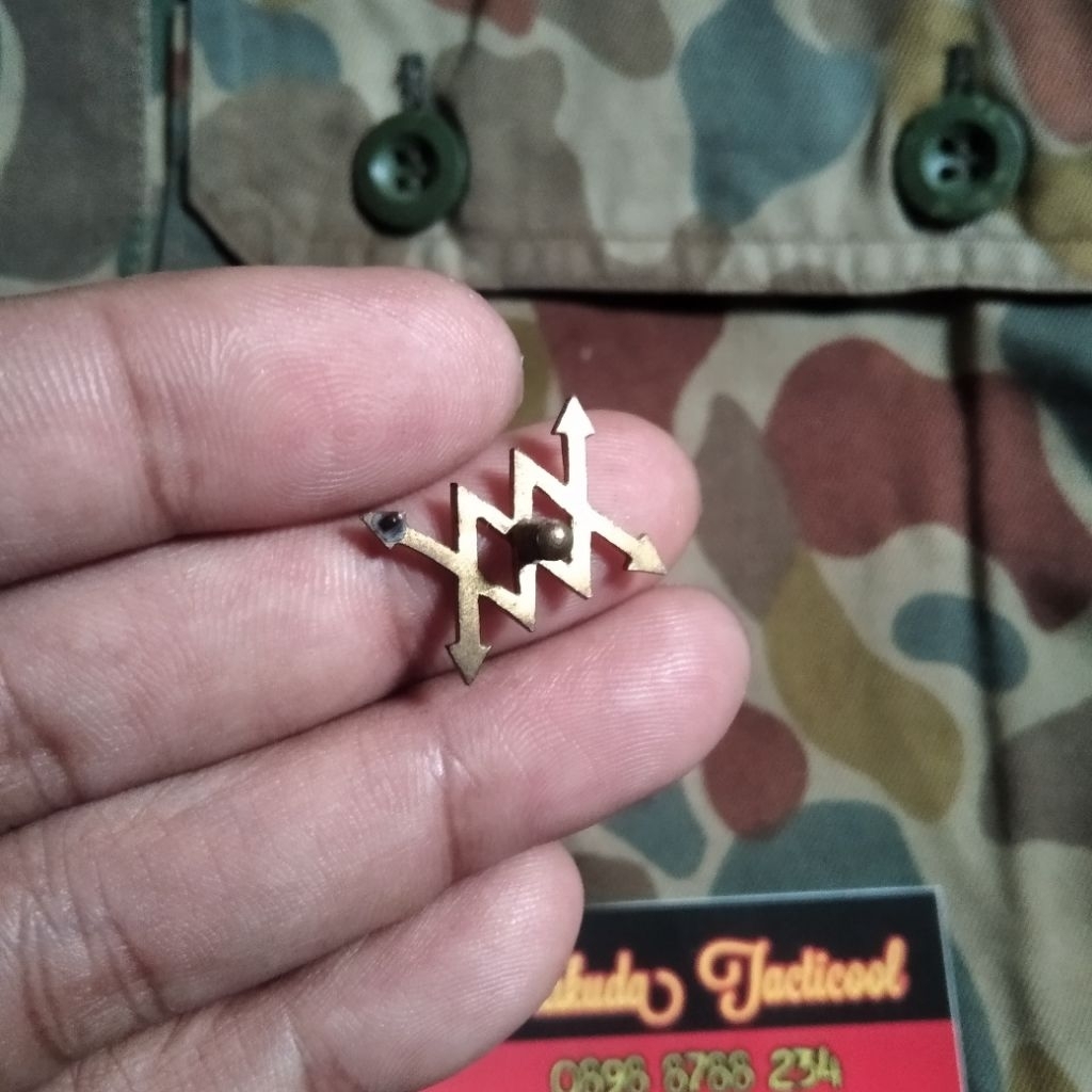 Monogram Tentara Bulgaria Pin Tentara Jadul Koleksi Polisi Militer Jadul Pin Jadul Bulgaria Army