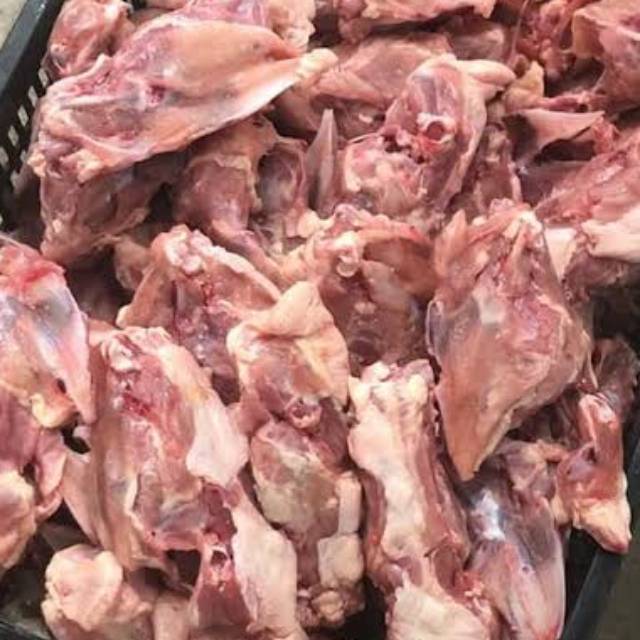

Kerongkong Ayam Segar / Tulang Punggung Ayam Fresh 1 Kg (Ayam Segar) BISA REQUEST POTONG