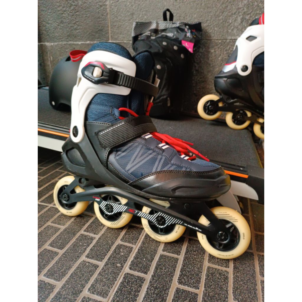 PRELOVE - SEPATU RODA OXELO FIT 500 DEWASA SIZE 44 | PROTECTOR DEKER OXELO FIT 500 SIZE L | HELM OXE