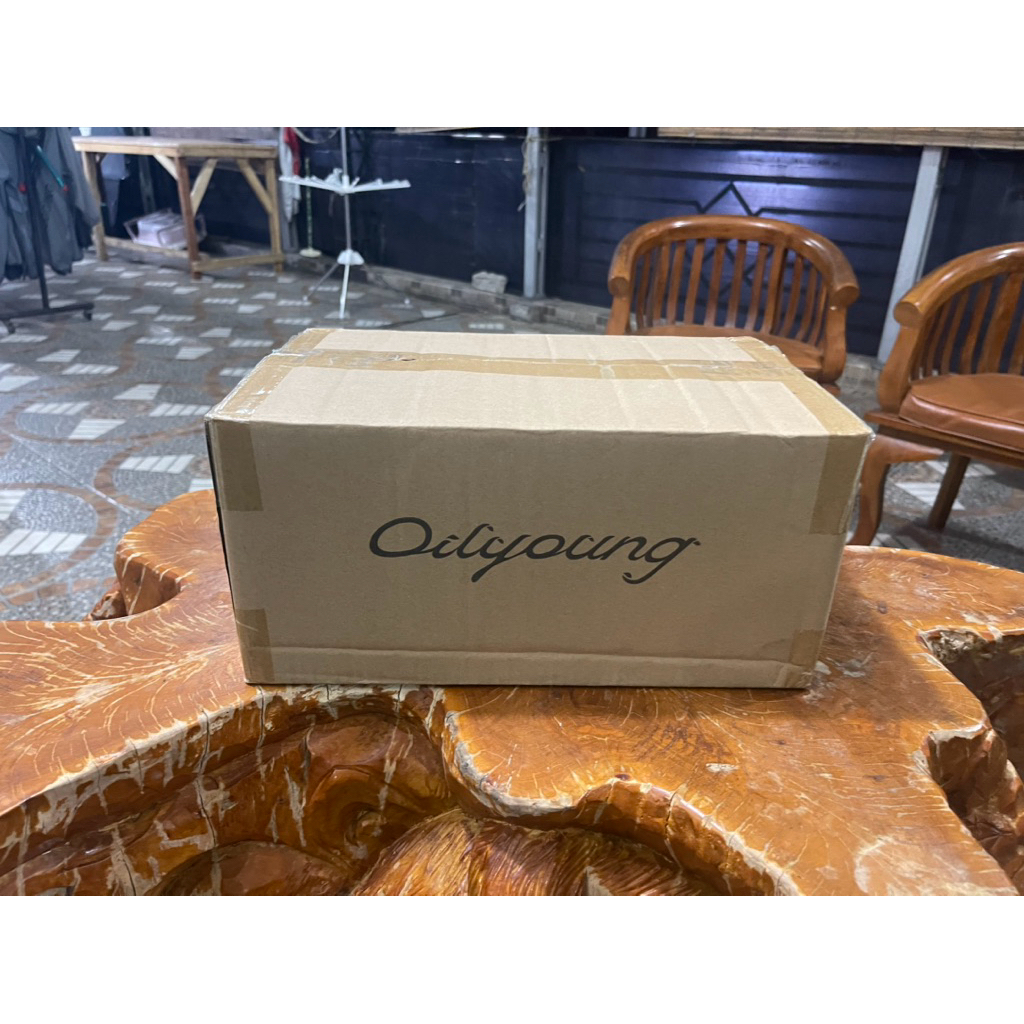 

Kardus 33 cm x 22 cm x 16 cm (250) Bekas Oilyoung Double Wall