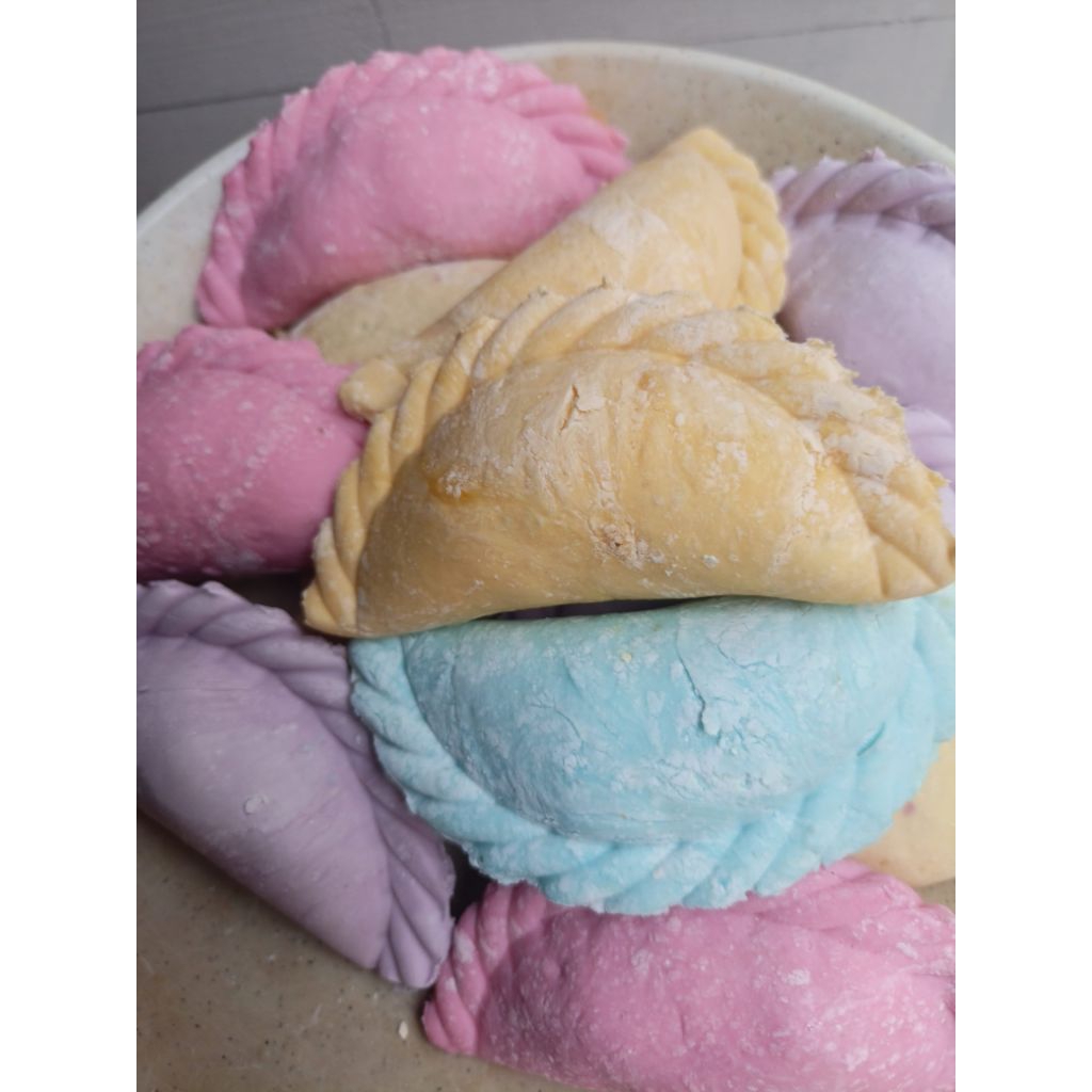 

CIRENG pelangi ISIAN ayam pedas Isi 6