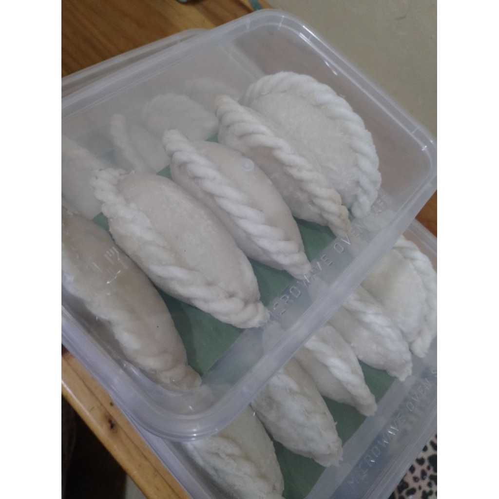 

Cireng Frozen isi Ayam Pedas