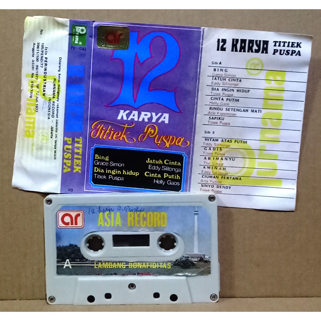 12 KARYA TITIEK PUSPA - Kaset