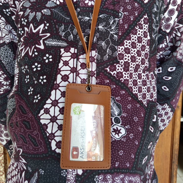 

Lanyard Id Card Holder Name Tag Kulit Pu Leather ABU004