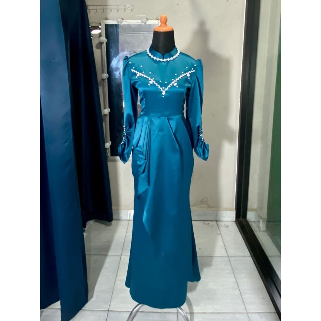 kharisma dress burgundy dress pesta bridesmaid wanita muslim dress burgundy satin