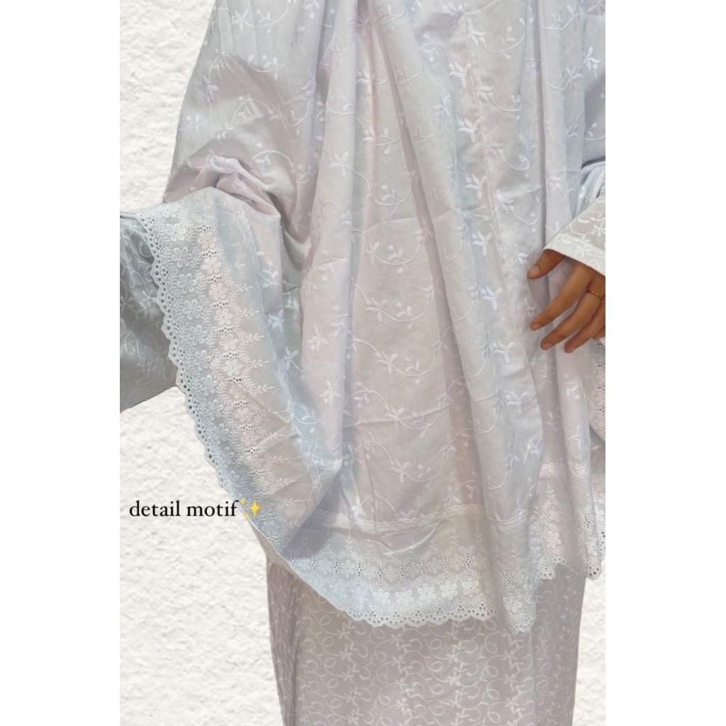 Gamis Putih dan Burqo Jilbab Super Jumbo Ihrom Wanita Putih